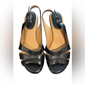 Soft spots Neima black leather sling back sandal